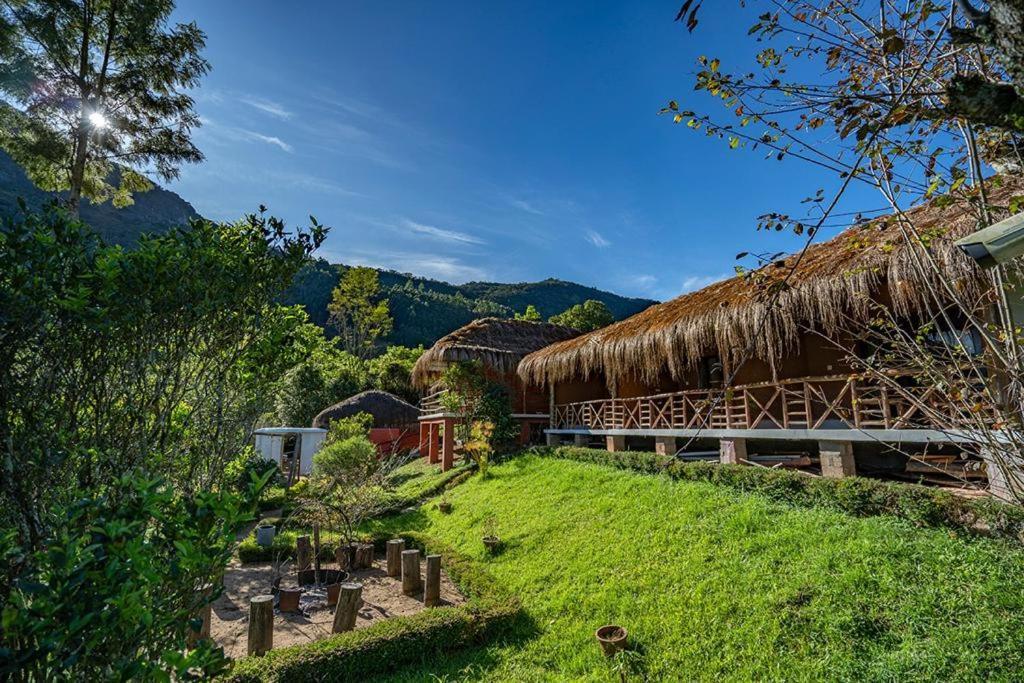 Deshadan Eco Valley Resort - An Eco Friendly Mud House Kanthalloor Exterior photo