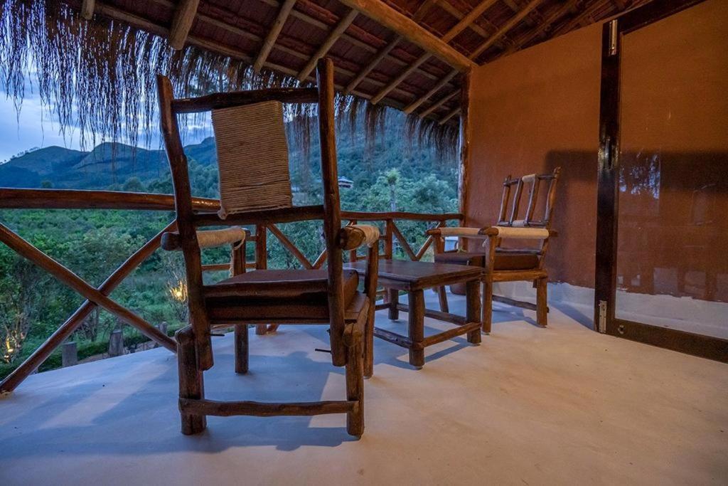 Deshadan Eco Valley Resort - An Eco Friendly Mud House Kanthalloor Exterior photo