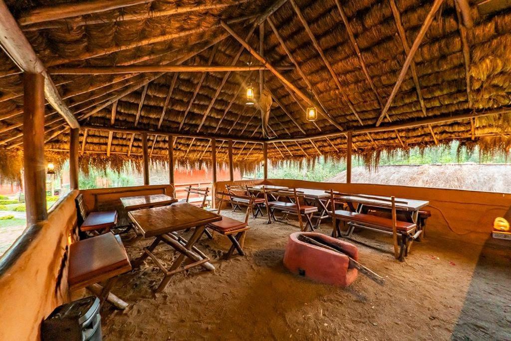 Deshadan Eco Valley Resort - An Eco Friendly Mud House Kanthalloor Exterior photo