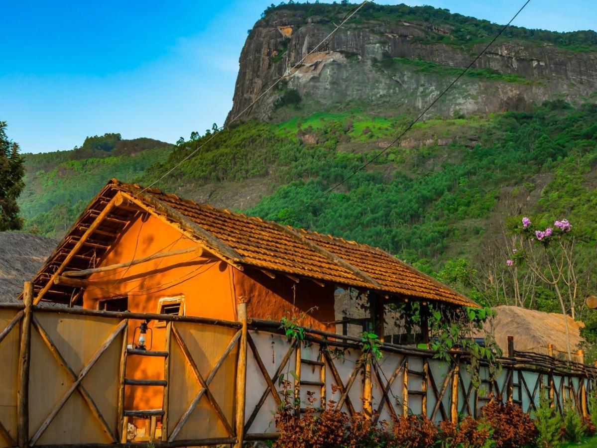Deshadan Eco Valley Resort - An Eco Friendly Mud House Kanthalloor Exterior photo
