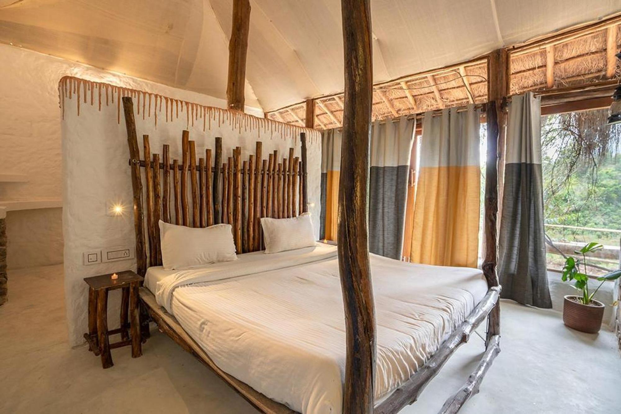Deshadan Eco Valley Resort - An Eco Friendly Mud House Kanthalloor Exterior photo